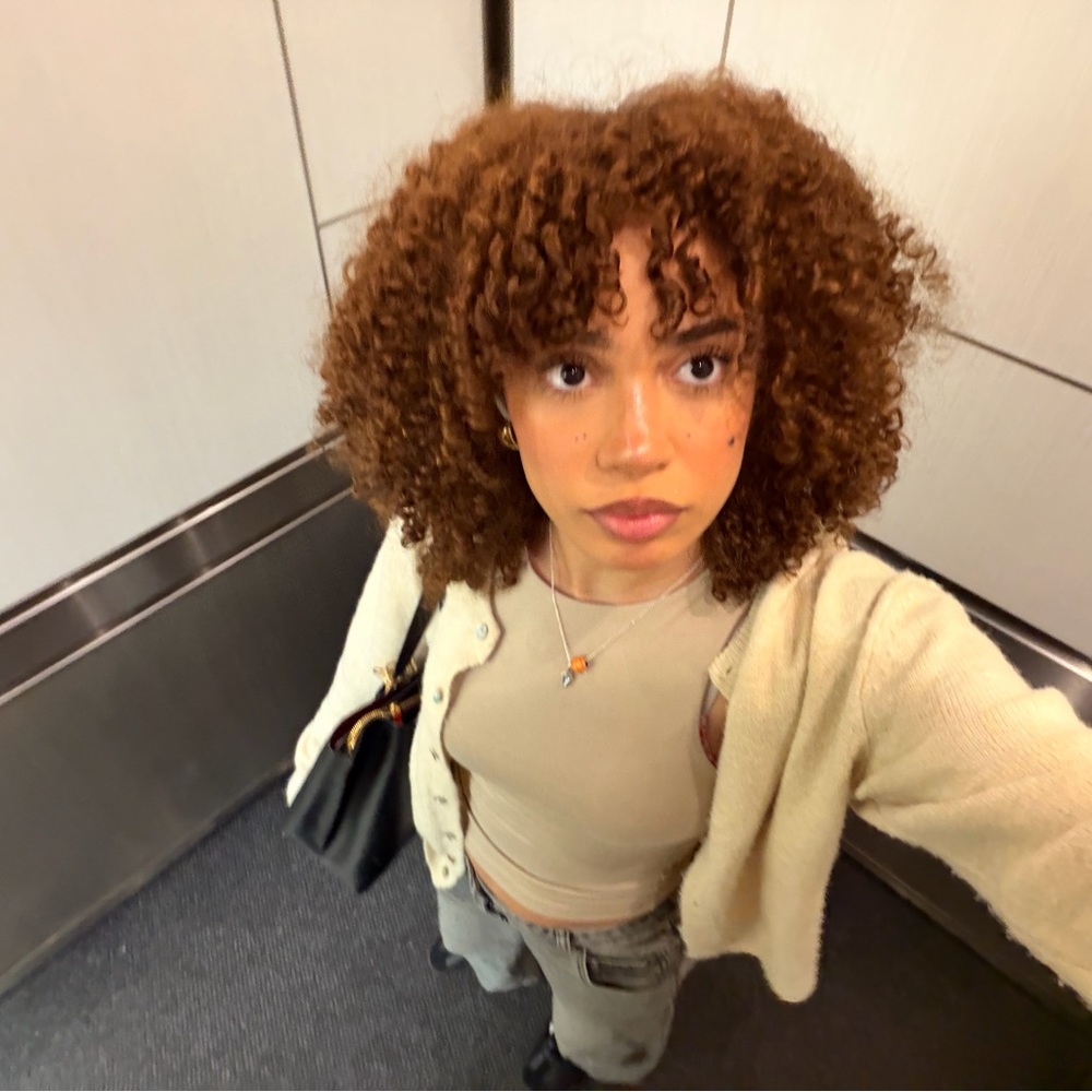 Meet your Posher, Gabriela